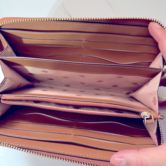 Kate Spade ♠️ Large Continental Wallet - Picture 3 of 6